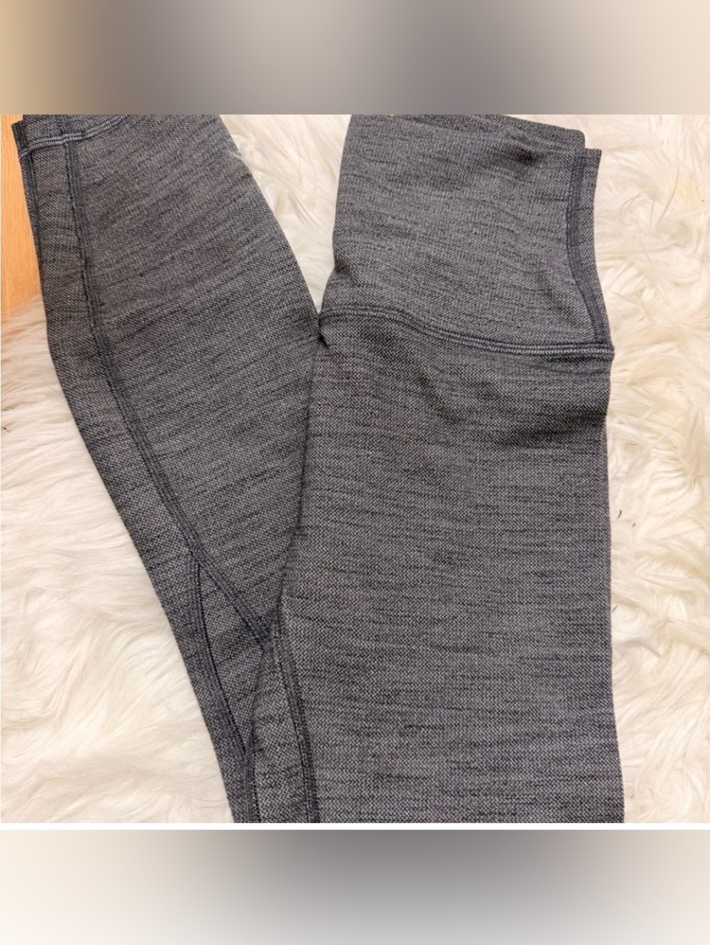 Like new Lululemon Align Heathered Gray leggings Sz 2  25”